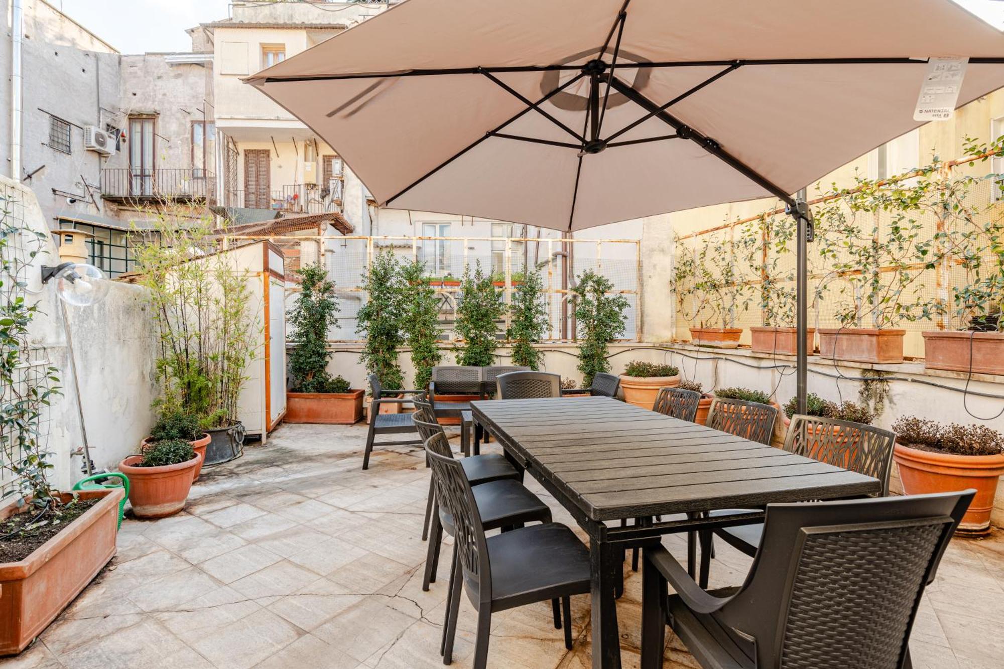 Casa Storica 4bdr Con Terrazza A Campo De Fiori Appartement